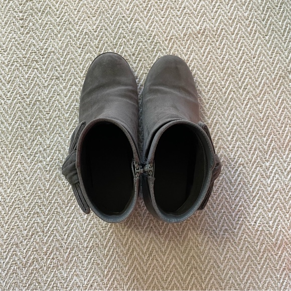 The Children’s Place Bow Booties Size 6 Girls  - Grey (fit like woman’s 8) - Picture 4 of 7